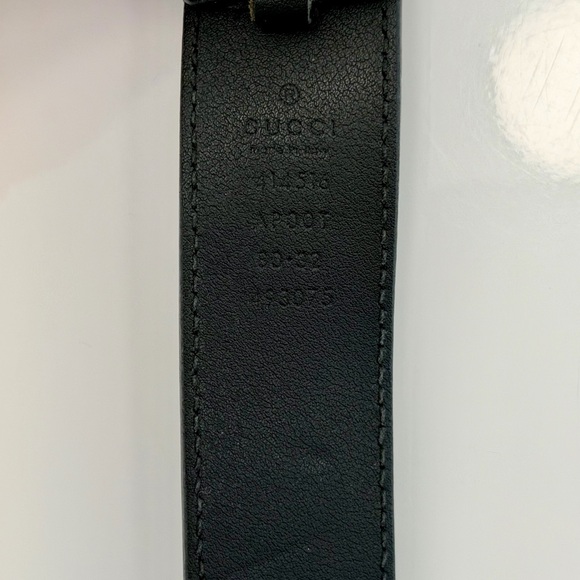Gucci Black Belt with Gold GG Buckle - Picture 4 of 6